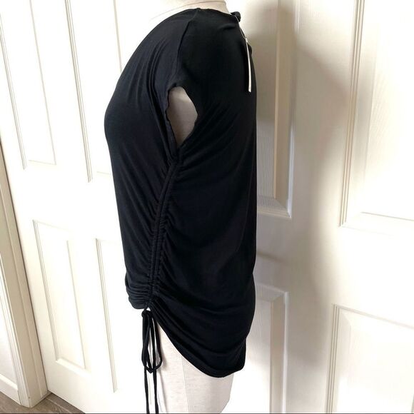 Maeve Anthro black side ruched short sleeve T - Picture 4 of 12